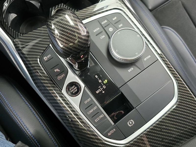 2021 BMW 3 Series 320d Touring M Sport photo 9