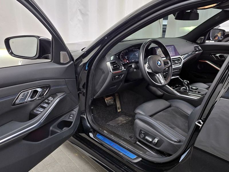 2021 BMW 3 Series 320d Touring M Sport photo 10