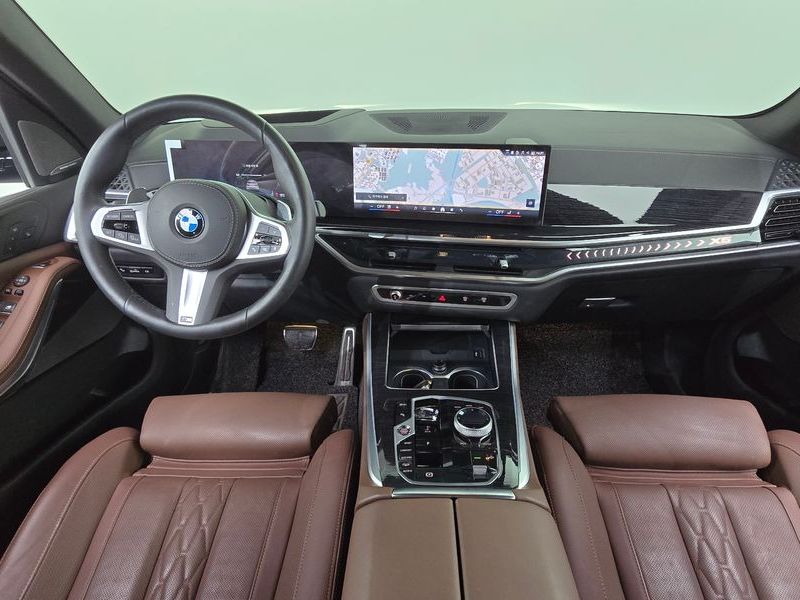 2026 BMW X5 xDrive 30d M Sport photo 7