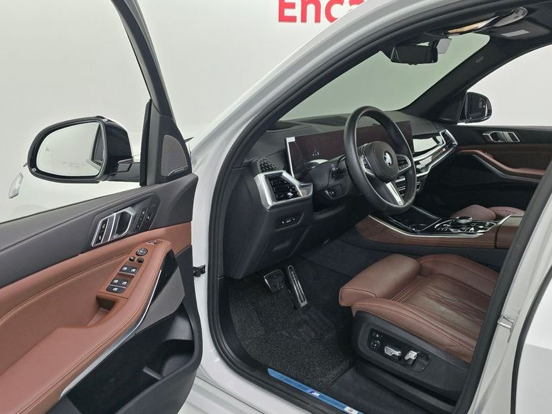 2026 BMW X5 xDrive 30d M Sport photo 10