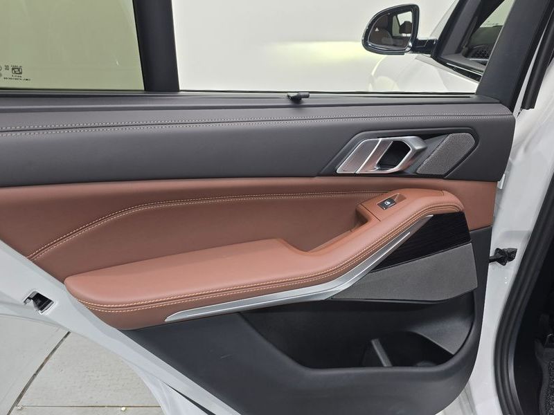 2026 BMW X5 xDrive 30d M Sport photo 25