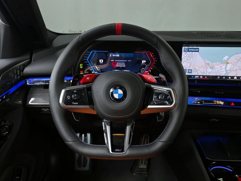 2026 BMW M5 Sedan photo 13