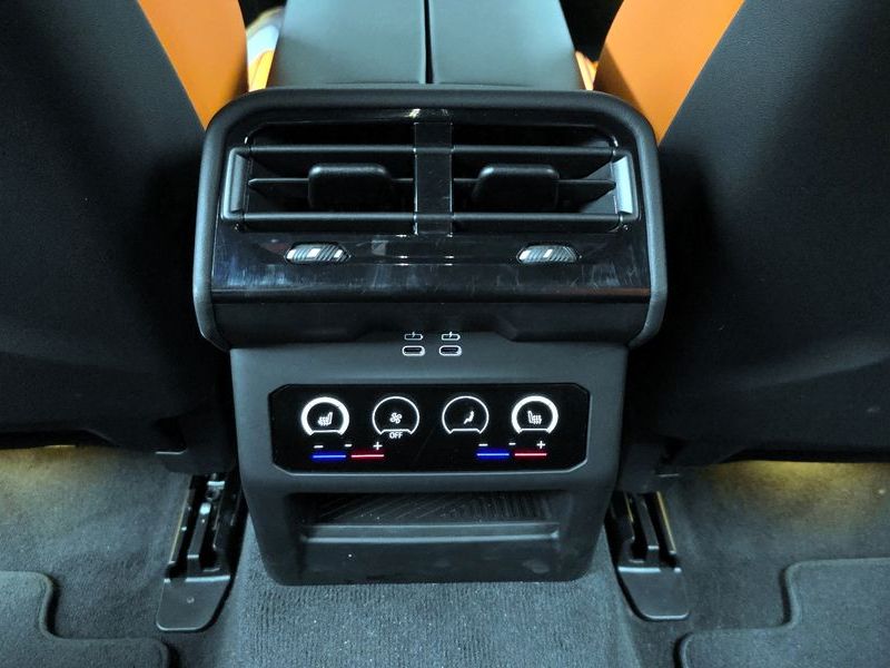 2026 BMW M5 Sedan photo 19