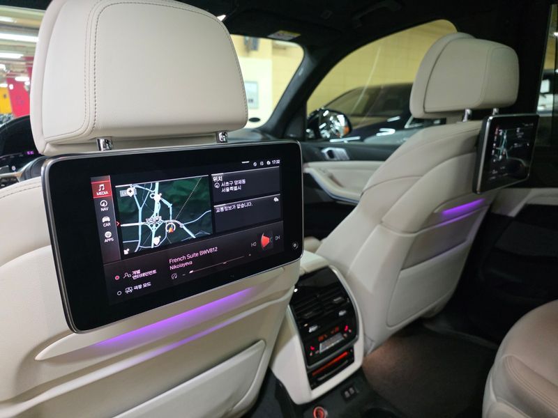 2021 BMW X7 xDrive 40i M Sport 6STR photo 15
