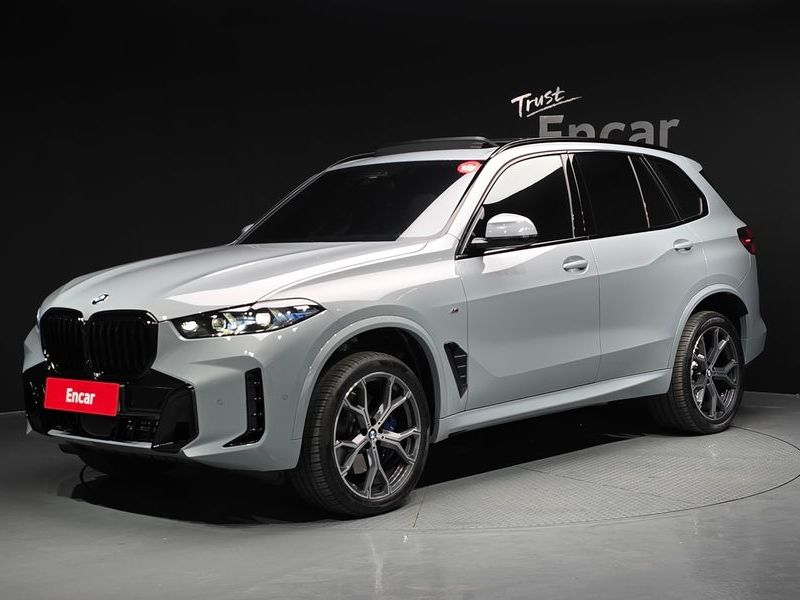 2026 BMW X5 xDrive 40i M Sport photo 1