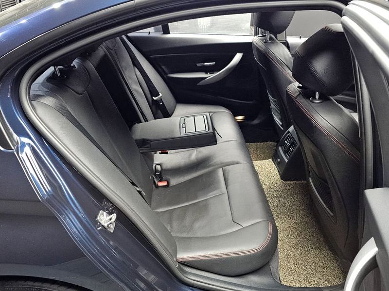 2014 BMW 3 Series 325d Sport photo 11