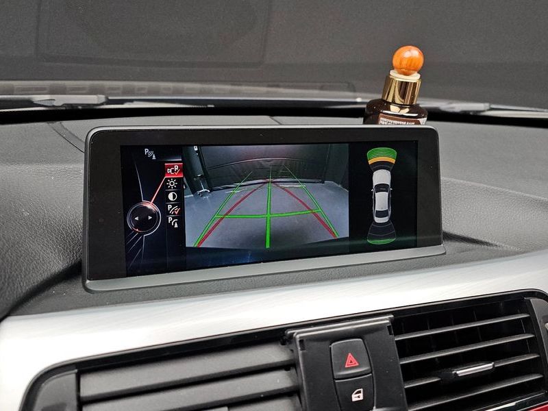 2014 BMW 3 Series 325d Sport photo 15