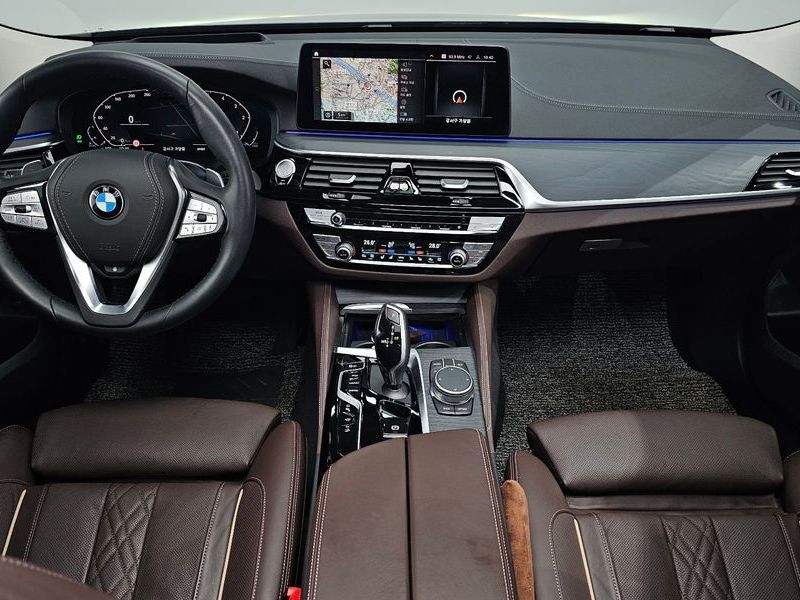 2021 BMW 6 Series 620d Luxury photo 7