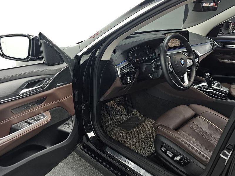 2021 BMW 6 Series 620d Luxury photo 11