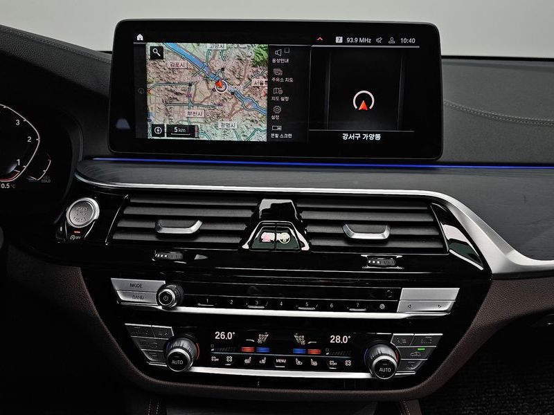 2021 BMW 6 Series 620d Luxury photo 14