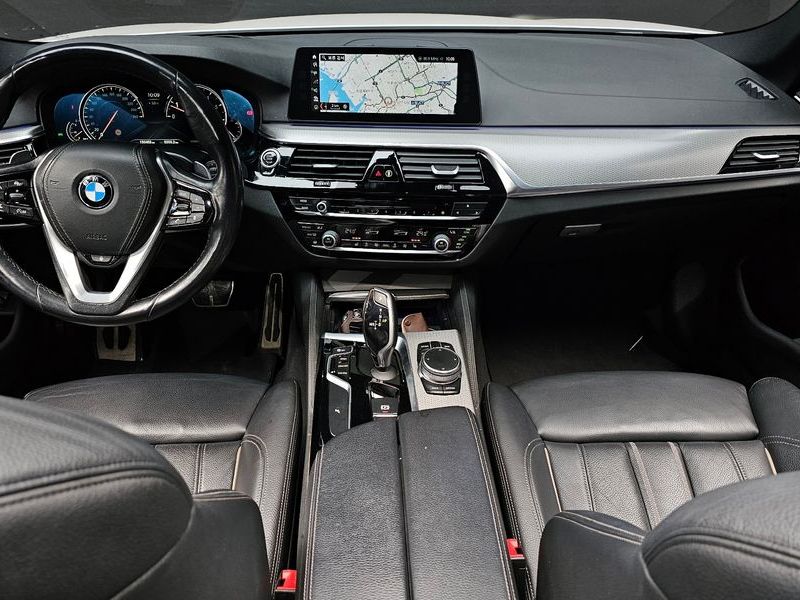 2018 BMW 5 Series 530i M Sport Package photo 7