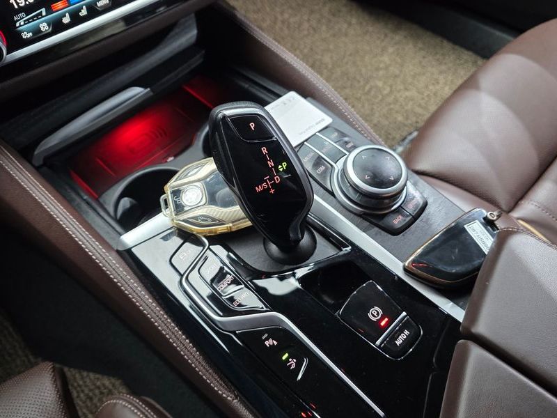 2022 BMW 6 Series 620d xDrive M Sport photo 9