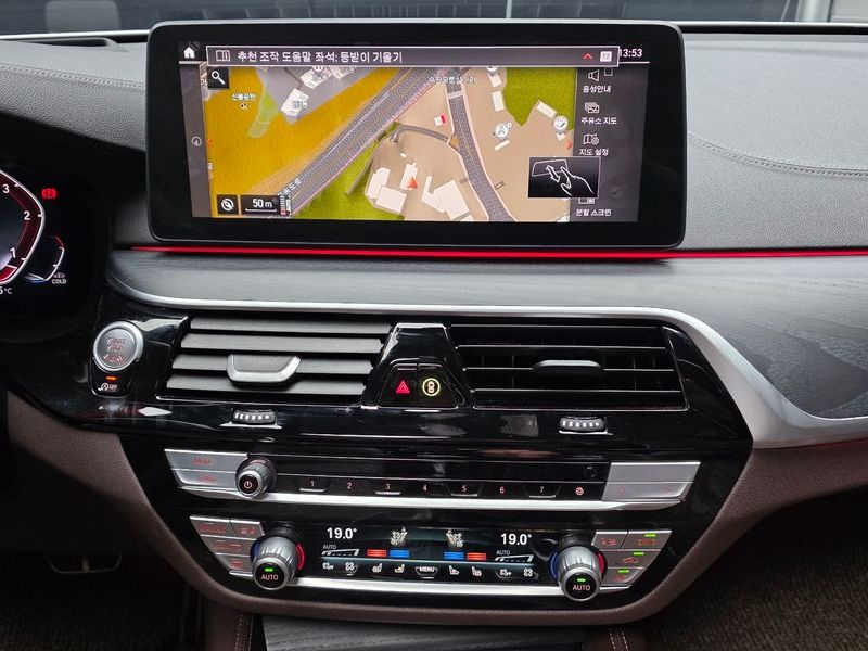2022 BMW 6 Series 620d xDrive M Sport photo 15