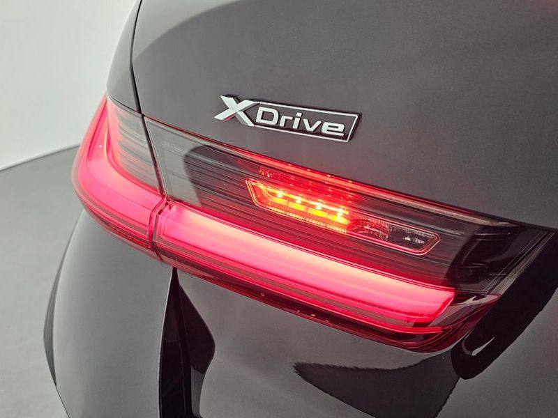 2023 BMW 3 Series 320d xDrive photo 23