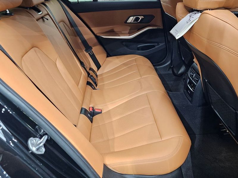 2023 BMW 3 Series 320d xDrive photo 26