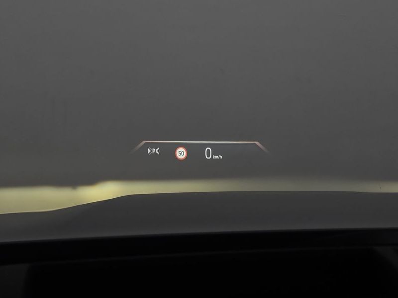 2025 BMW 5 Series 520i photo 18