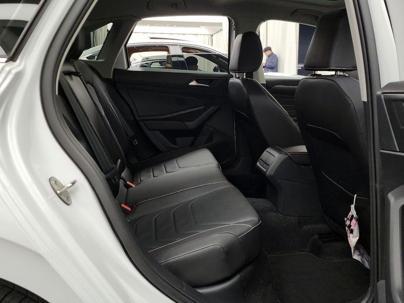2023 Volkswagen Jetta 1.5 TSI Prestige photo 12