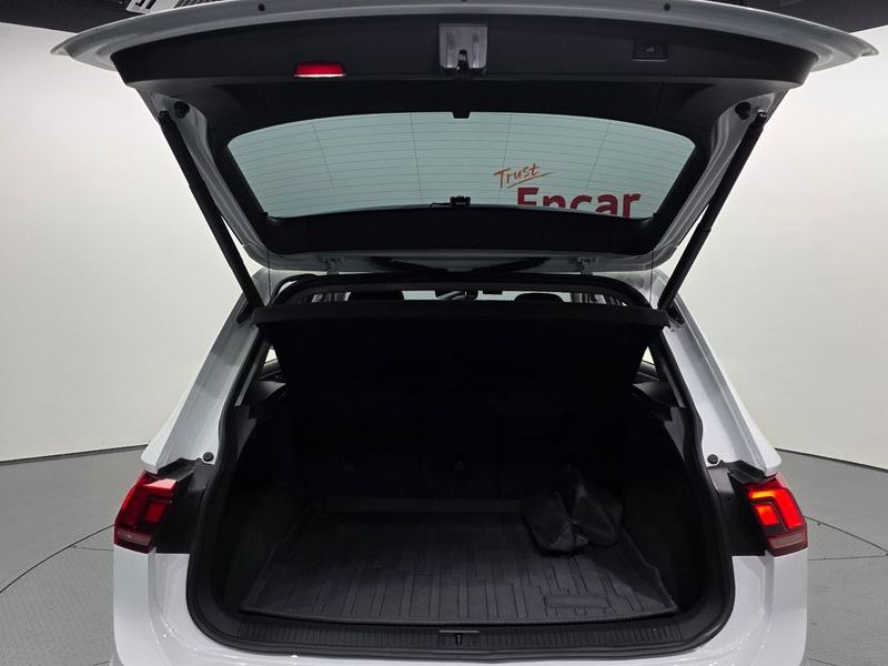 2024 Volkswagen Tiguan 2.0 TDI Premium photo 20