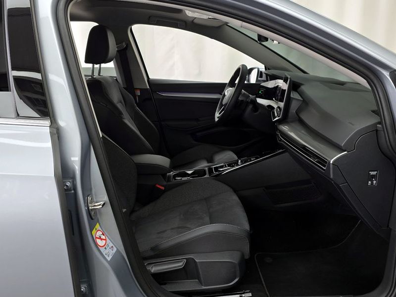 2025 Volkswagen Golf 2.0 TDI Prestige photo 11