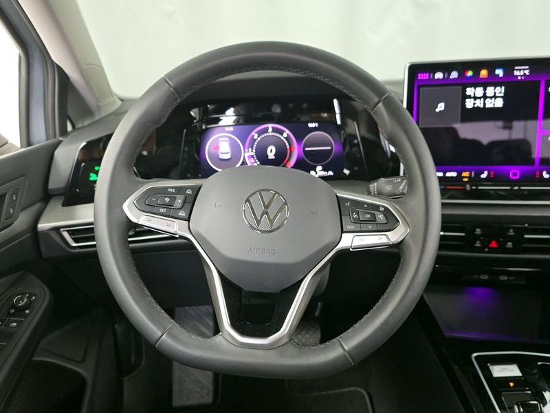 2025 Volkswagen Golf 2.0 TDI Prestige photo 13