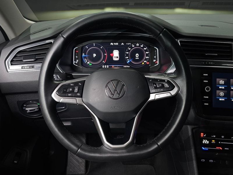 2021 Volkswagen Tiguan 2.0 TDI Premium photo 13