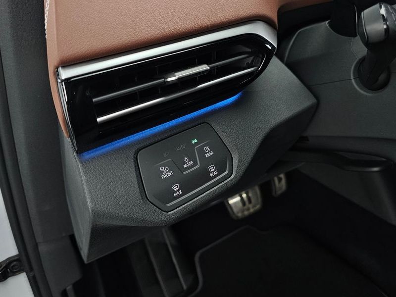 2023 Volkswagen ID.4 Pro photo 28
