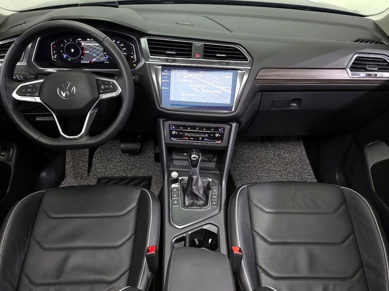 2023 Volkswagen Tiguan 2.0 TSI Prestige photo 7