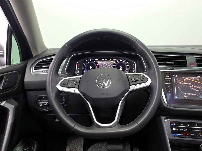 2023 Volkswagen Tiguan 2.0 TSI Prestige photo 13