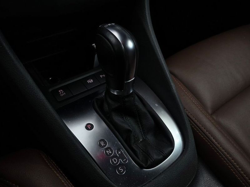 2013 Volkswagen Golf 2.0 TDI StyleEdition photo 9
