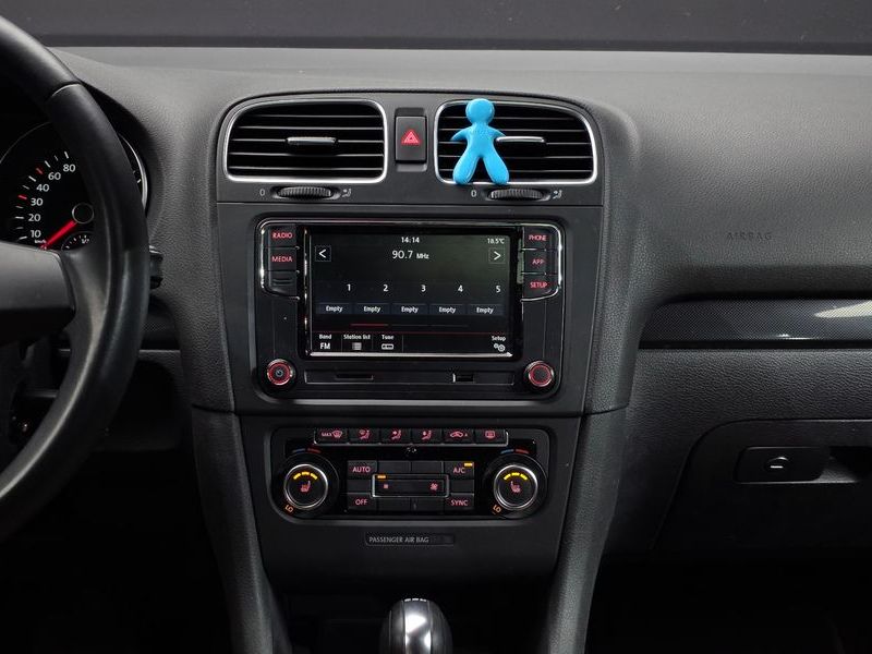 2013 Volkswagen Golf 2.0 TDI StyleEdition photo 12