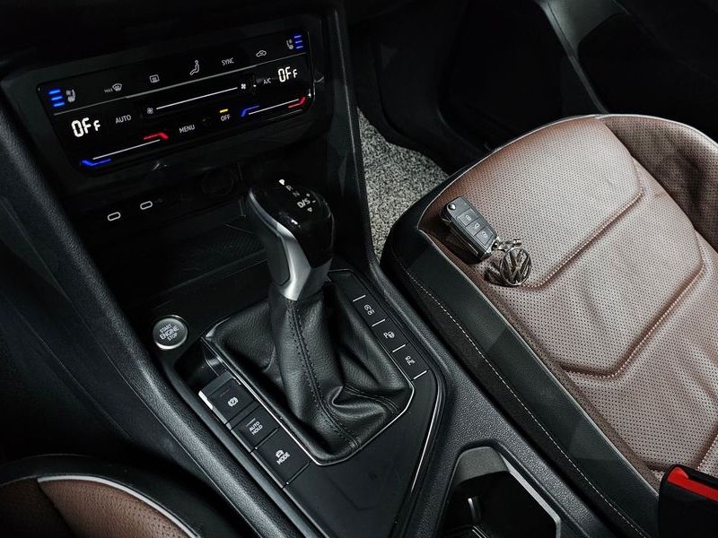 2023 Volkswagen Tiguan 2.0 TSI Prestige photo 9