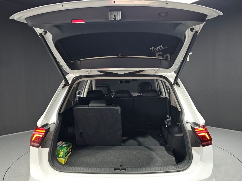 2023 Volkswagen Tiguan 2.0 TSI Prestige photo 20