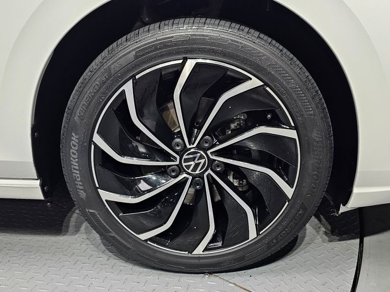 2023 Volkswagen Golf 2.0 TDI Prestige photo 21