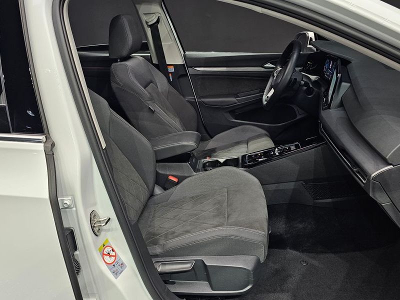 2023 Volkswagen Golf 2.0 TDI Prestige photo 26