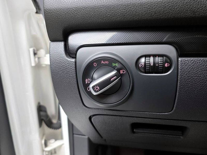 2013 Volkswagen Golf 2.0 TDI StyleEdition photo 17