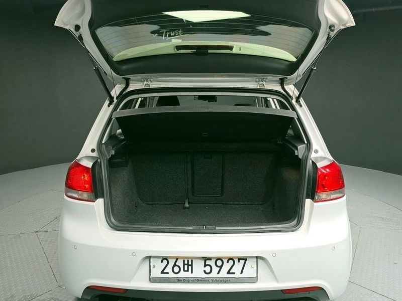 2013 Volkswagen Golf 2.0 TDI StyleEdition photo 20