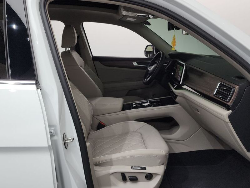 2025 Volkswagen 아틀라스 2.0 TSI R-LINE 7-Seater photo 11
