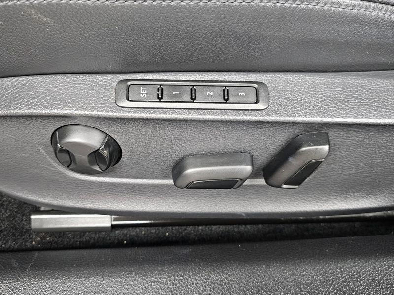 2014 Volkswagen Passat 2.0 TDI B7 photo 19