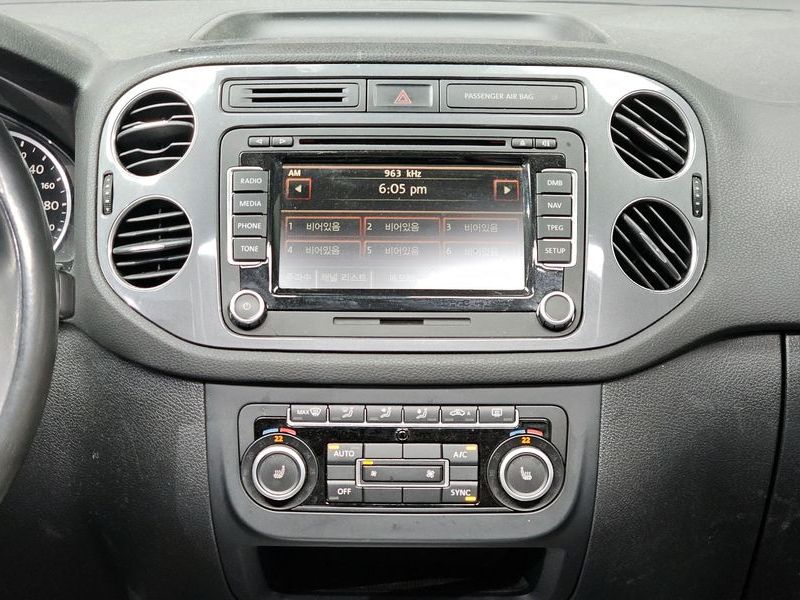 2013 Volkswagen Tiguan 2.0 TDI Premium 5N photo 13