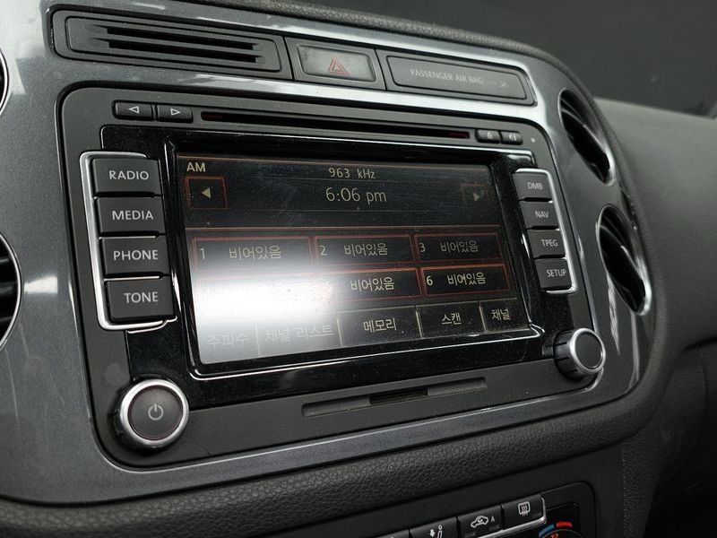 2013 Volkswagen Tiguan 2.0 TDI Premium 5N photo 14