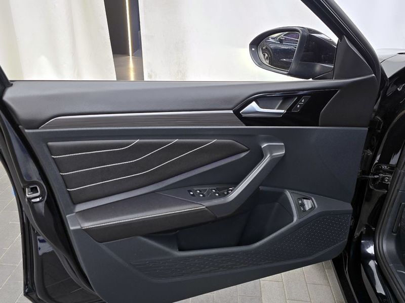 2023 Volkswagen Jetta 1.5 TSI Prestige photo 24