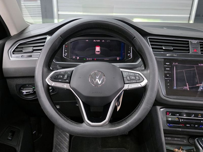 2023 Volkswagen Tiguan 2.0 TDI Prestige photo 13