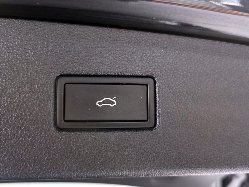 2023 Volkswagen Tiguan 2.0 TDI Prestige photo 20