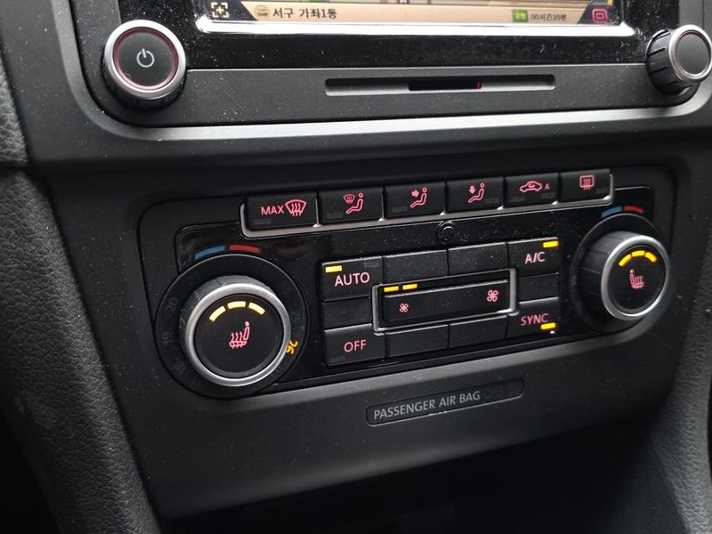 2013 Volkswagen Golf 2.0 TDI StyleEdition photo 16
