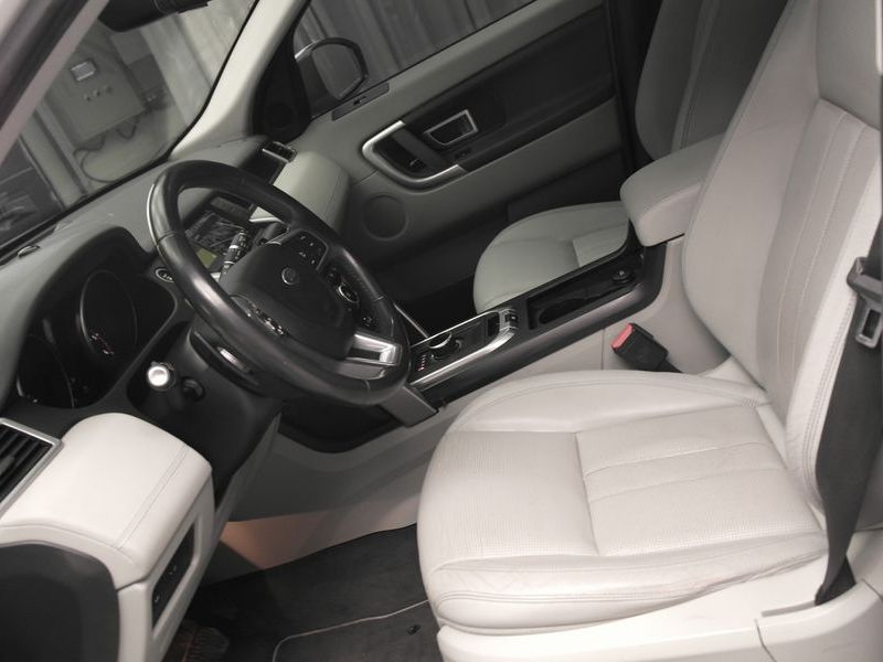 2017 Land Rover Discovery Sport 2.0 TD4 SE (150PS) photo 7