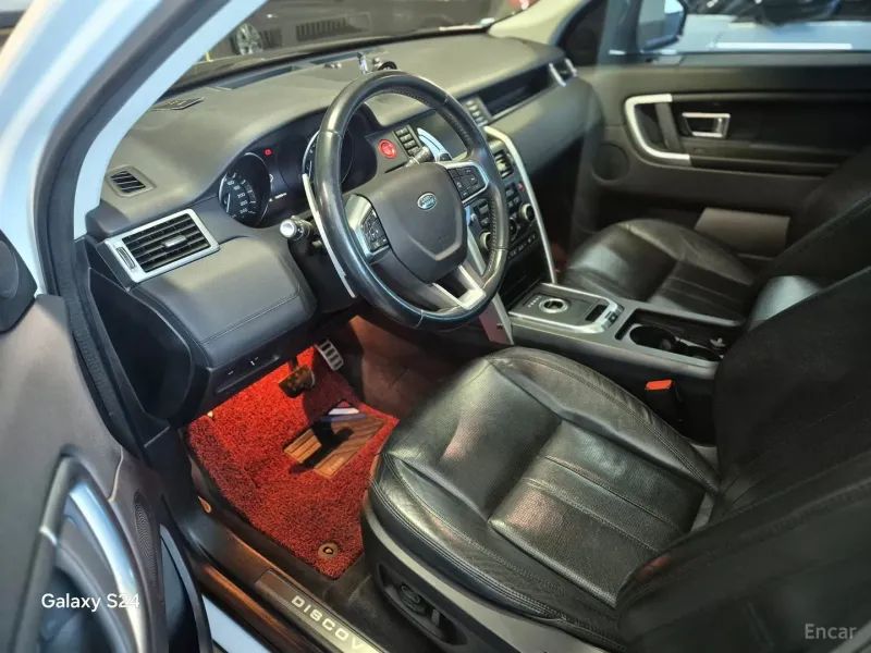 2016 Land Rover Discovery Sport 2.0 TD4 SE photo 12