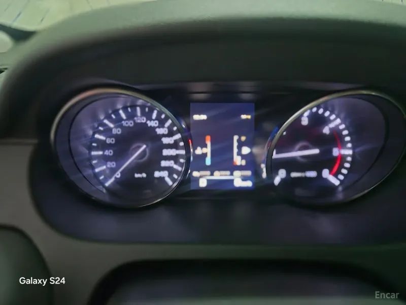 2016 Land Rover Discovery Sport 2.0 TD4 SE photo 16
