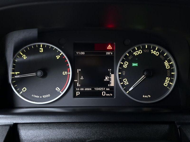 2013 Land Rover Discovery 3.0 SDV6 SE photo 8