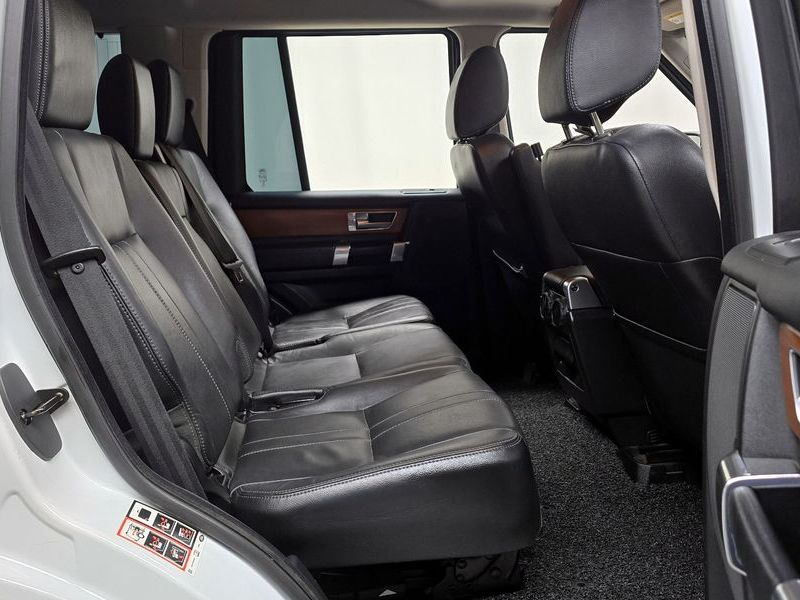 2013 Land Rover Discovery 3.0 SDV6 SE photo 12