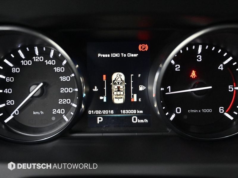 2016 Land Rover Discovery Sport 2.0 TD4 SE photo 7
